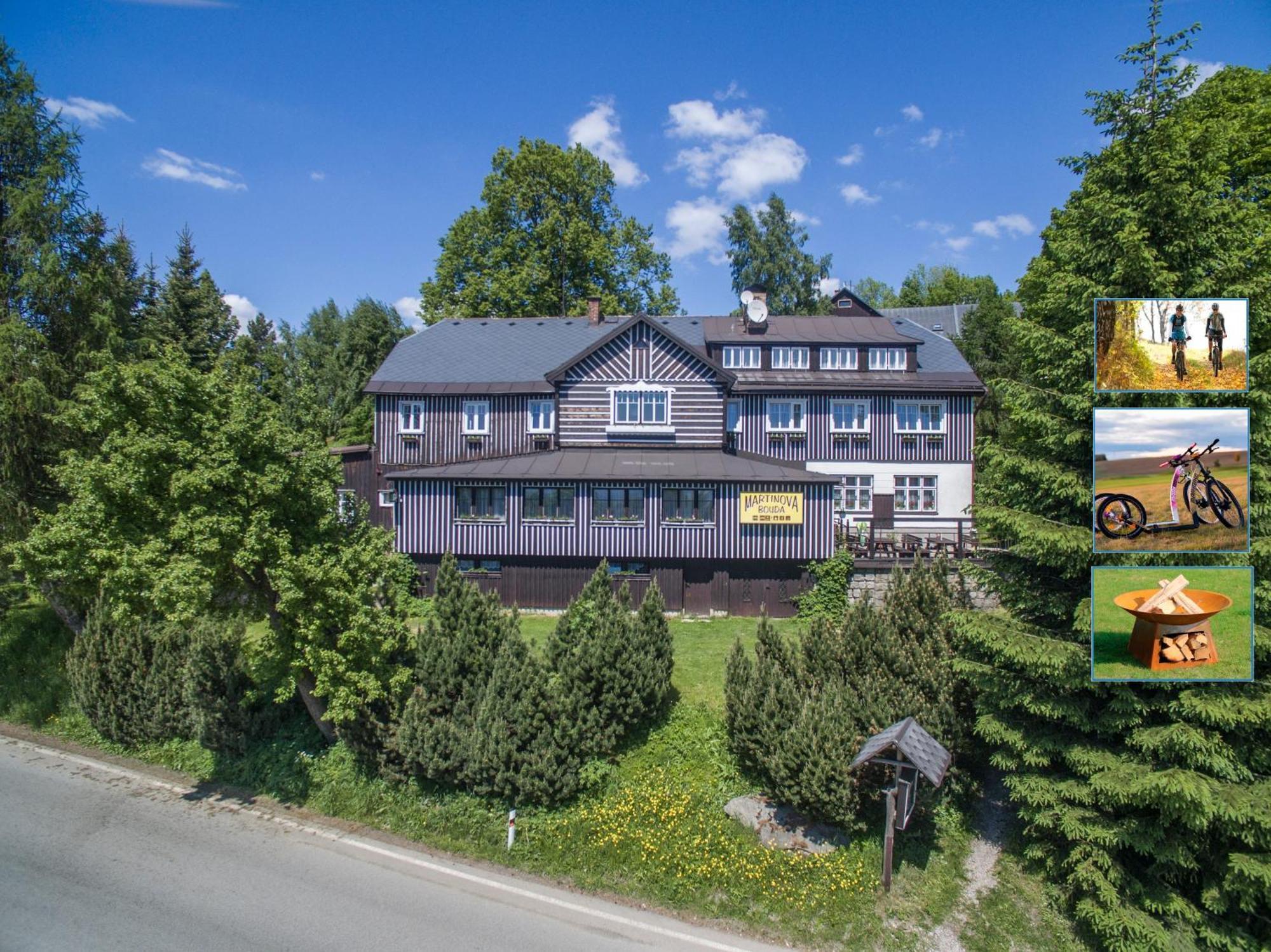 Hotel Martinova Bouda Benecko Esterno foto