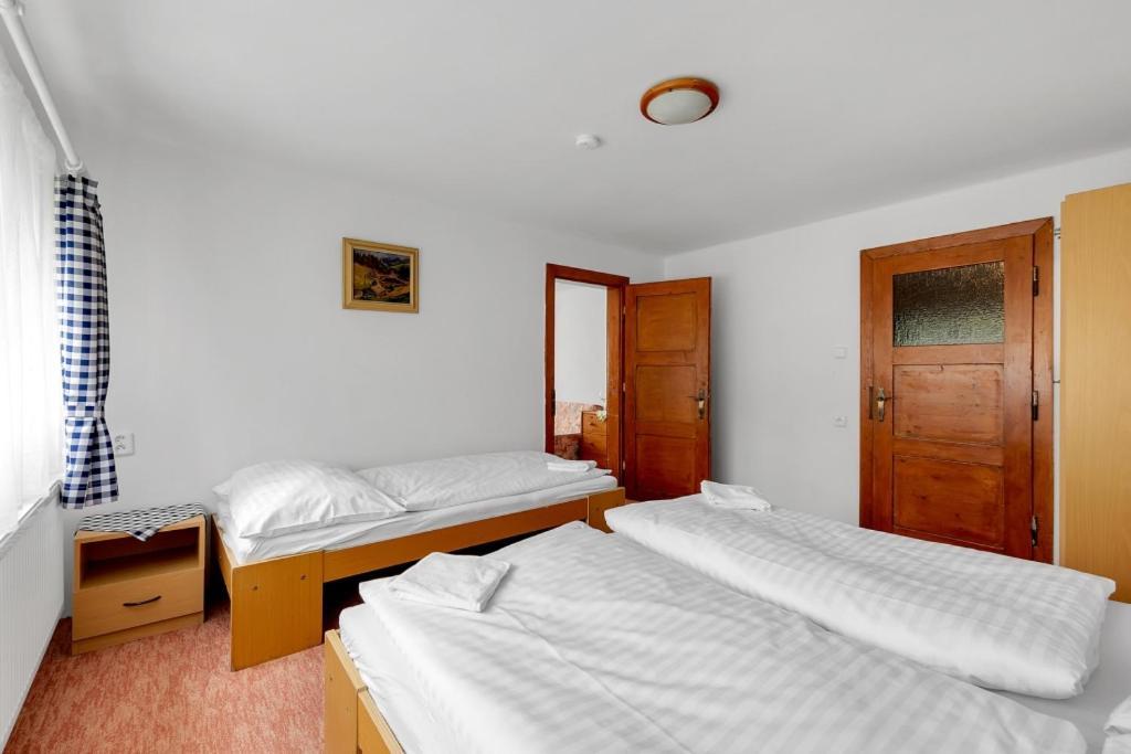 Hotel Martinova Bouda Benecko Esterno foto